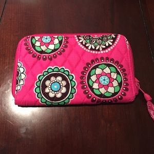 NWOT Hot pink Vera Bradley wallet