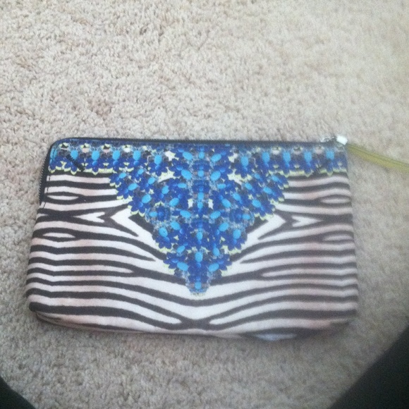 Stella and Dot clutch