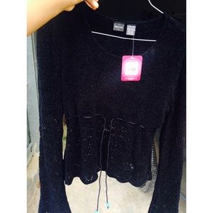 Knit black top