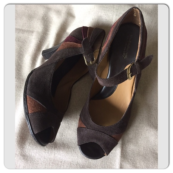 Croft & Barrow peep-toe heels