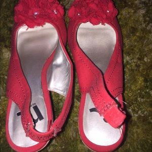 Red Report Wedges