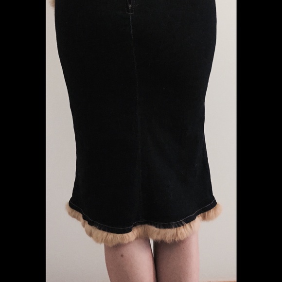 Blue jean with fur trim skirt - Picture 3 of 7