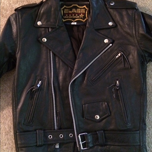 Black 100 % Leather Vintage  Motorcycle Jacket