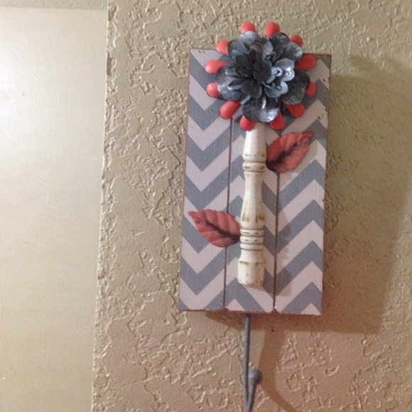Peach chevron room piece
