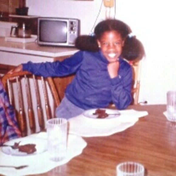 Meet Your Seller TINA!! 😍 - Picture 4 of 7