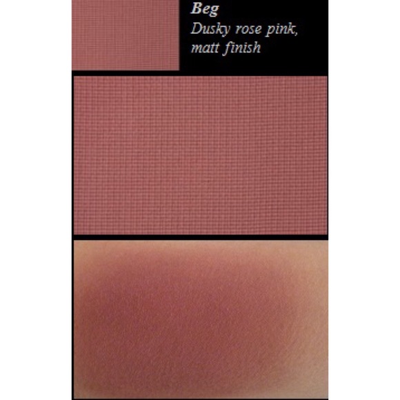 Illmasqua Powder Blusher - Picture 2 of 2