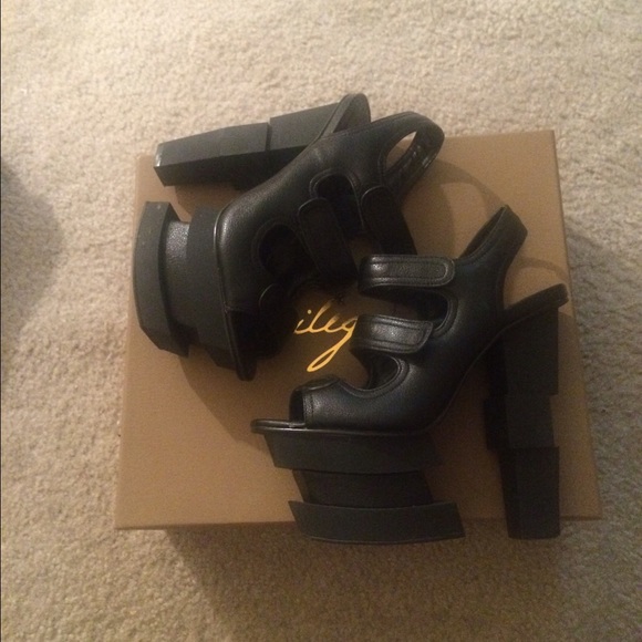 Privilige Black Asymmetrical Platform Heels