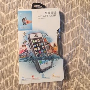 Life proof nuud case (iPhone 5s)