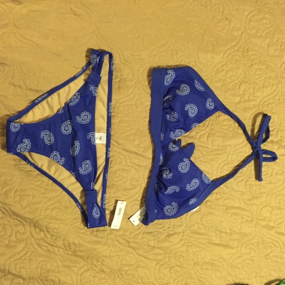 Blue paisley bikini 💙