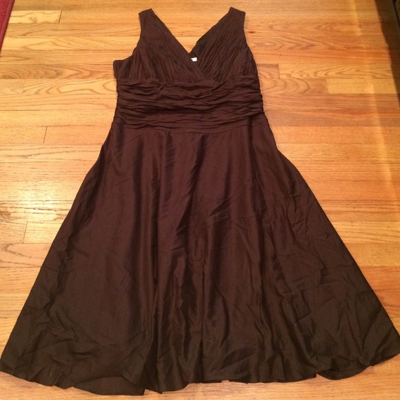 Brown dress