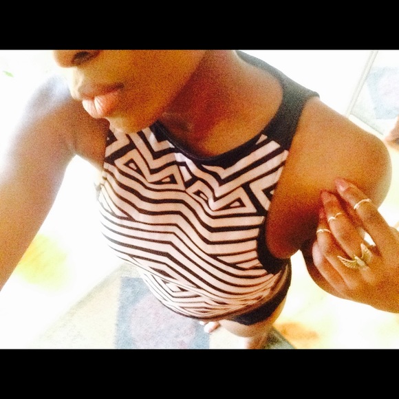 Forever 21 crop top - Picture 3 of 3