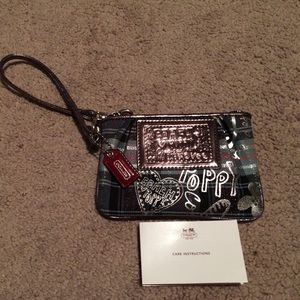Coach Poppy Wristlet