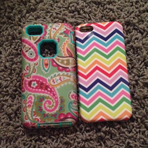2 iPhone 5c cases