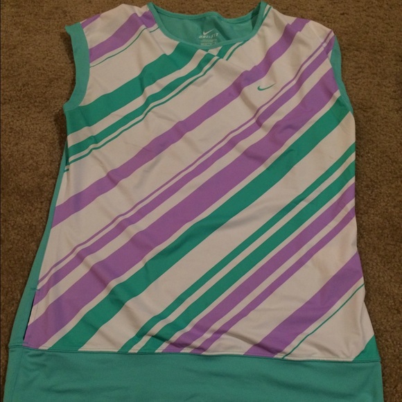 Nike Tennis top