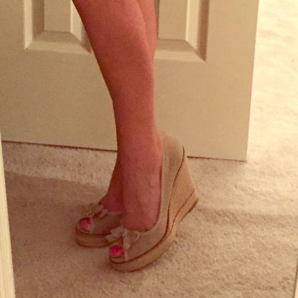 Tory Burch size 7 wedges
