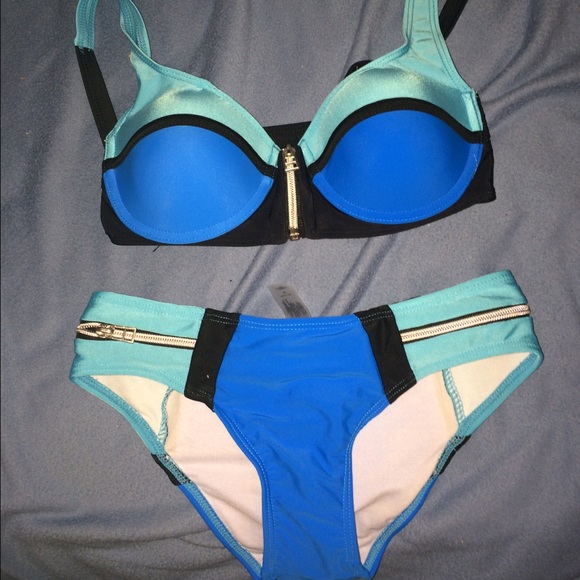 Cute bikini!