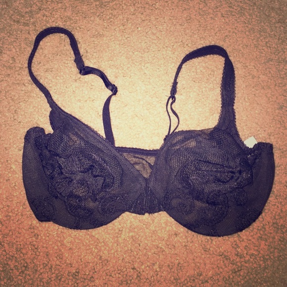 Victoria's Secret Bra *PRICE FIRM*