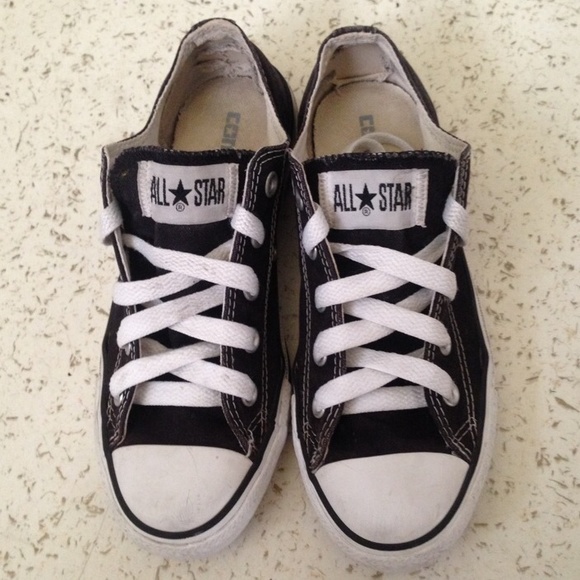 Black Converse women's size 6