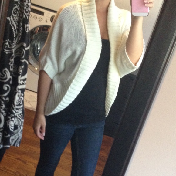 White sweater - Picture 2 of 4