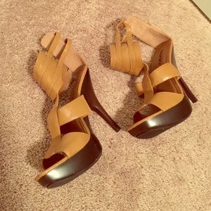 Camel high heel