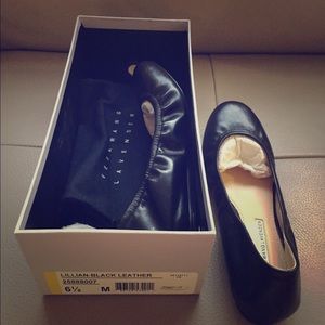 Vera Wang "Lillian" black nappa flats
