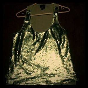 Shiny shirt
