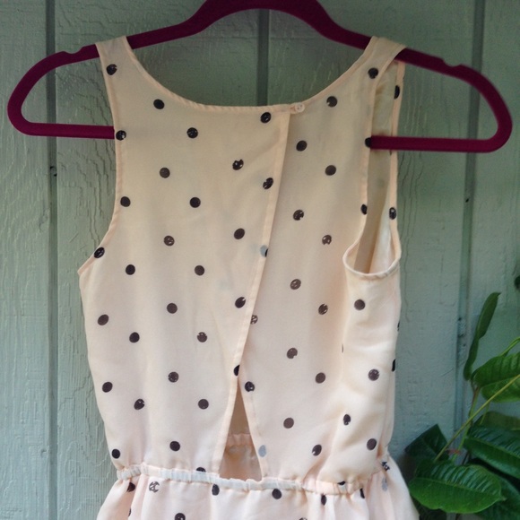 Pink and black polka dot open back dress - Picture 4 of 4