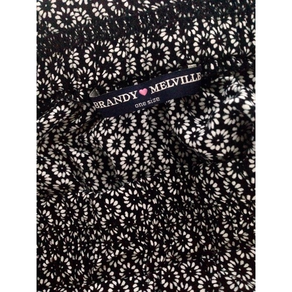 Brandy Melville skirt! - Picture 2 of 2