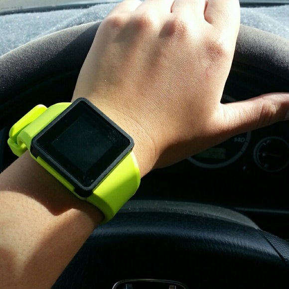 NIXON WATCH - Picture 2 of 3