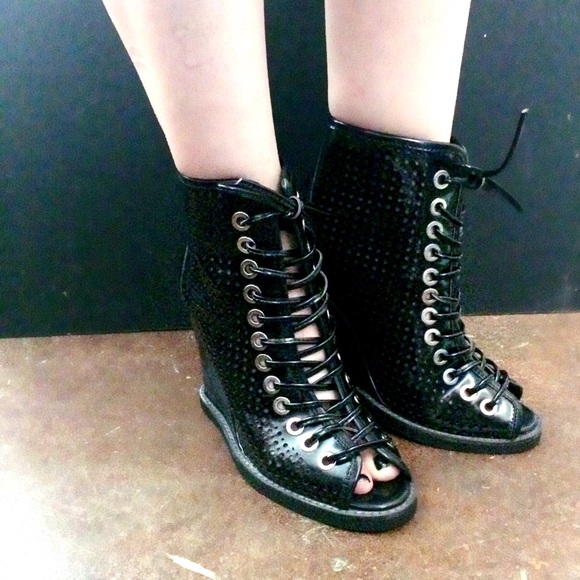 Jeffrey Campbell Shoes - Black Jeffrey Campbell Ankle Boot