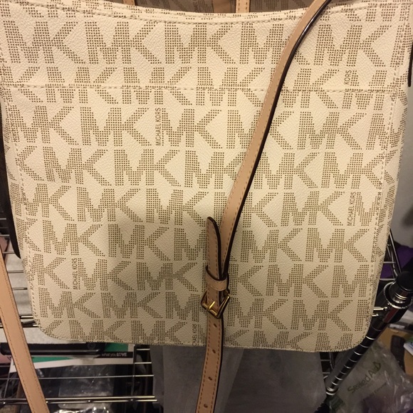 Michael Kors Vanilla Crossbody Bag - Picture 2 of 4