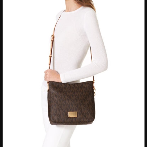 Michael Kors Vanilla Crossbody Bag - Picture 4 of 4