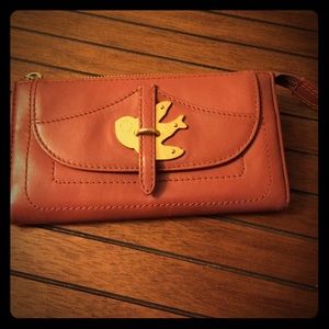 🎉HP City Chic🎉MBMJ Petal to the Metal Zip Clutch