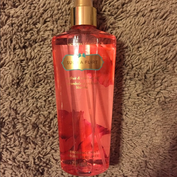 Victoria's Secret "such a flirt" spray mist