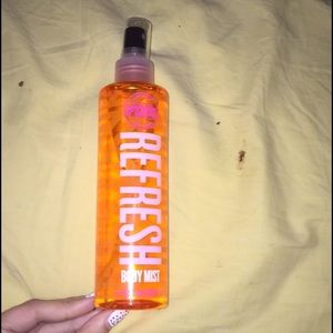 Refresh body mist pink by Victoria's Secret!