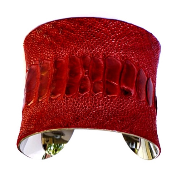 Genuine red ostrich leather cuff bracelet - Picture 1 of 1