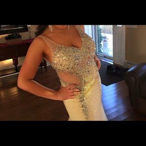 Semi formal/ formal dress