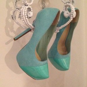 Tiffany color shoes