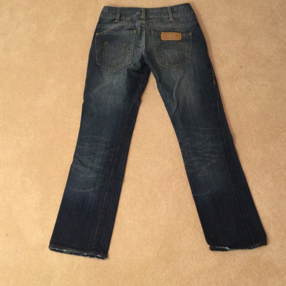 True Religion - Picture 2 of 5