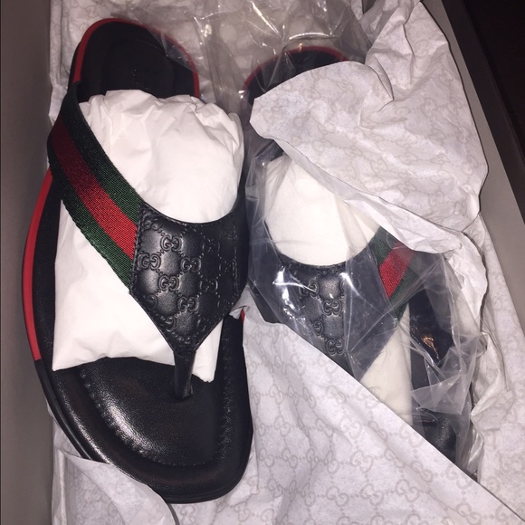 Gucci Size 8 Slides