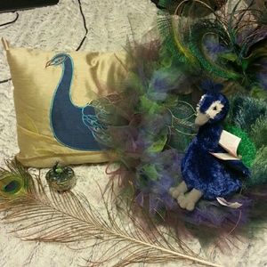 Peacock bundle!