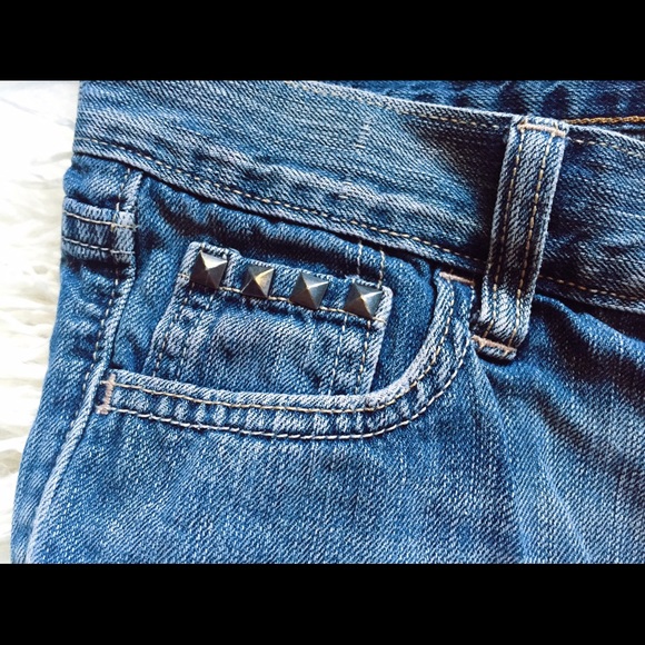 Shorts - Picture 2 of 2