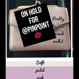 Buxton petal pink French wallet New🌸