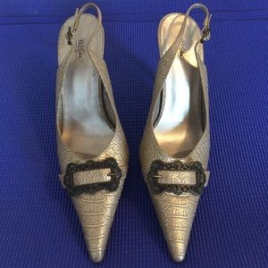 Victorian style pointy heels with 2 inch heel
