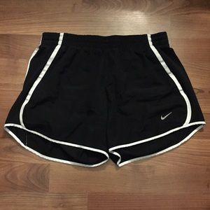 SALE 🏃🏻Black & White Nike Dri-Fit Shorts🏃🏻