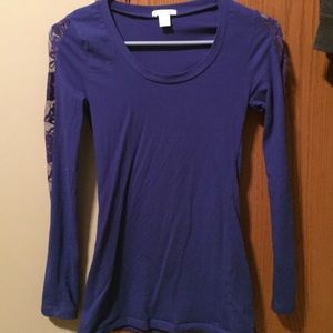 Long sleeve lace arms