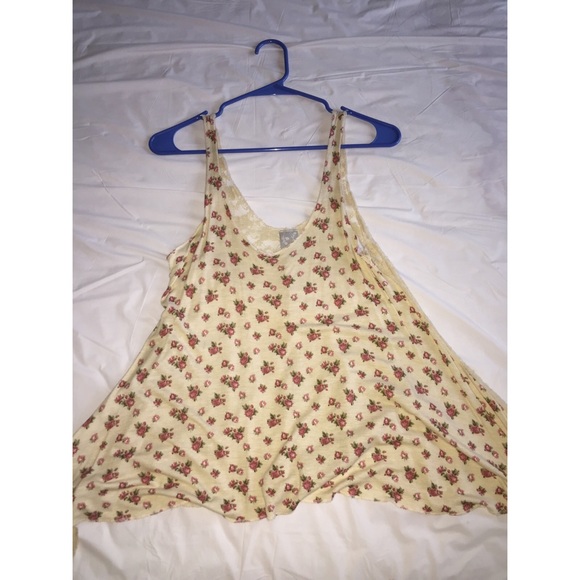 Floral top with back lace