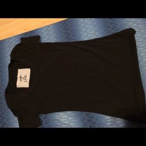 Lululemon tshirt