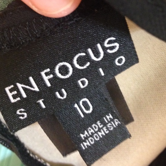 *traded* - Picture 2 of 4