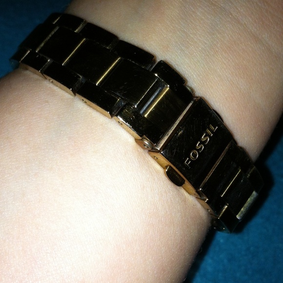 Fossil watch (PRICE AS LISTED OR BEST OFFER) - Picture 3 of 4